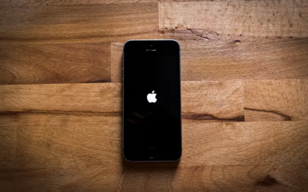 Some iPhone 16 Pro users have noticed that the refresh rate feels restricted, affecting the smoothness of animations and scrolling.